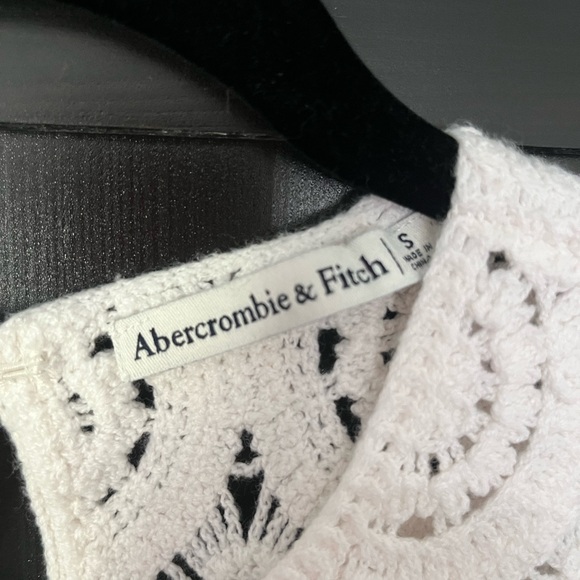 A&F crochet top - Picture 3 of 4